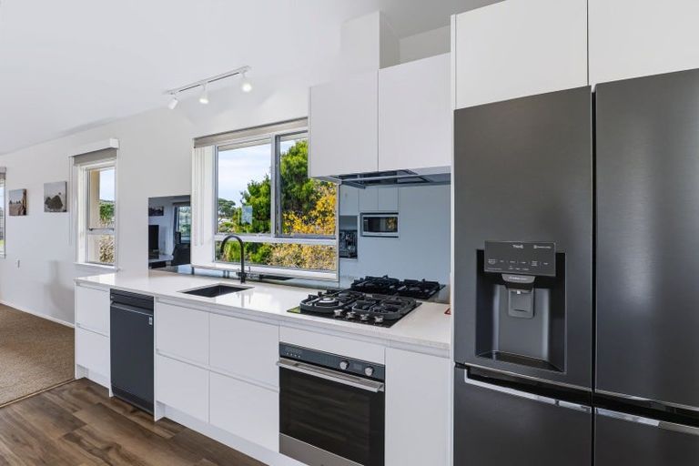Photo of property in 142c Ngamotu Road, Spotswood, New Plymouth, 4310