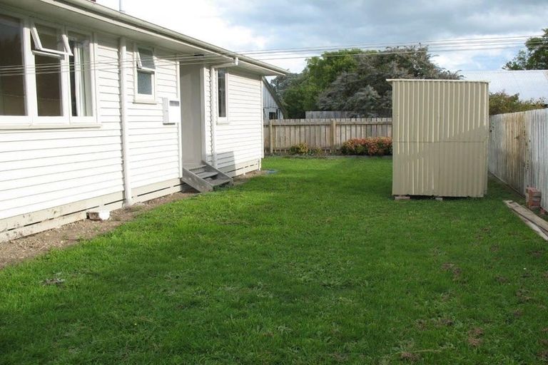 Photo of property in 43 Taylor Street, Carterton, 5713