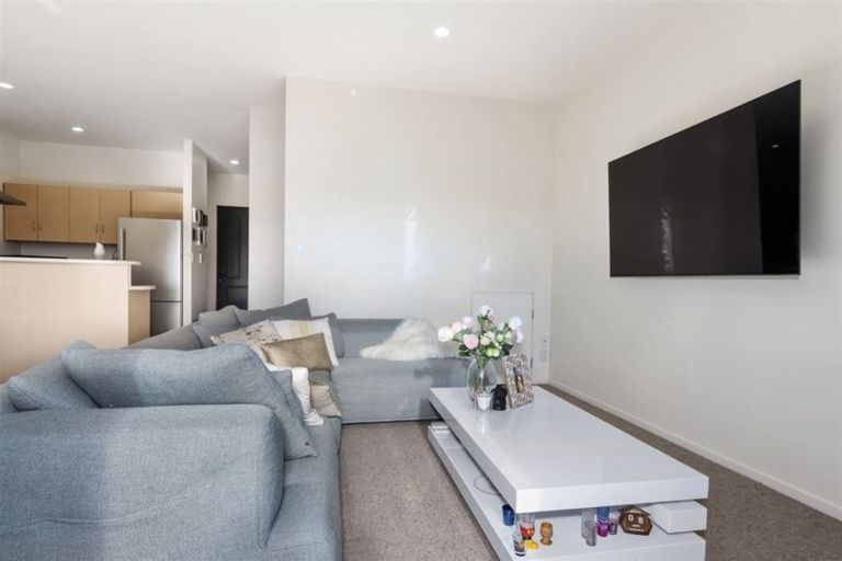 Photo of property in 47/11 The Avenue, Albany, Auckland, 0632