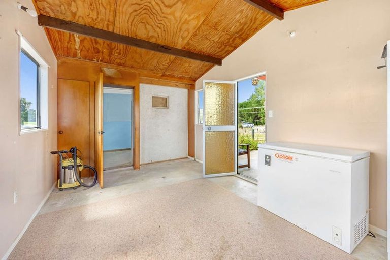 Photo of property in 1440 Martinborough Masterton Road, Gladstone, Masterton, 5884