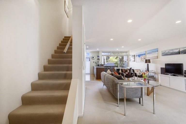 Photo of property in Habitat Apartments, 6/31 Byron Avenue, Takapuna, Auckland, 0622