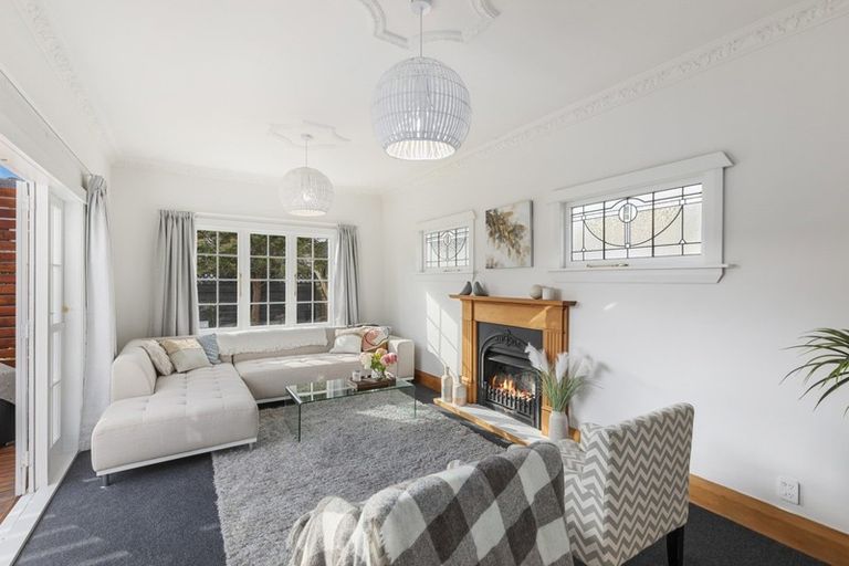 Photo of property in 13 Norton Park Avenue, Fairfield, Lower Hutt, 5011