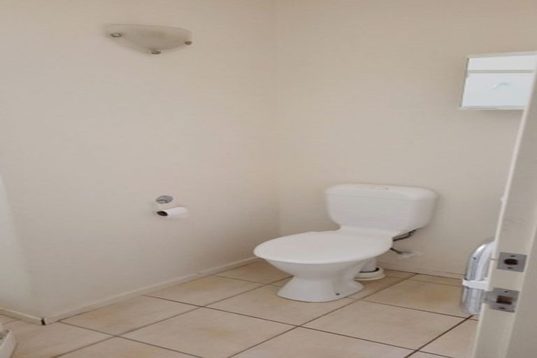 Photo of property in Haight Ashbury House, 2/11a Johnston Street, Wellington Central, Wellington, 6011