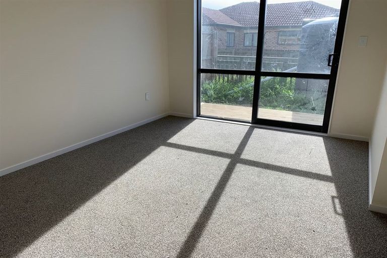 Photo of property in 10 Tapuwae Way, Mangere Bridge, Auckland, 2022