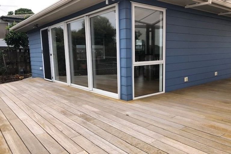 Photo of property in 17 Tree View Avenue, Glenfield, Auckland, 0629