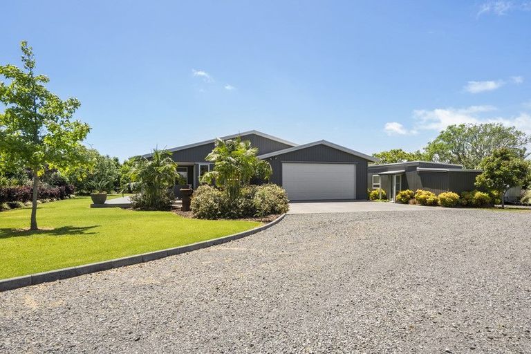 Photo of property in 10 Awhitu Road, Kerikeri, 0230