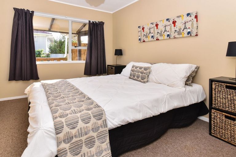 Photo of property in 54 Alabaster Drive, Papatoetoe, Auckland, 2025