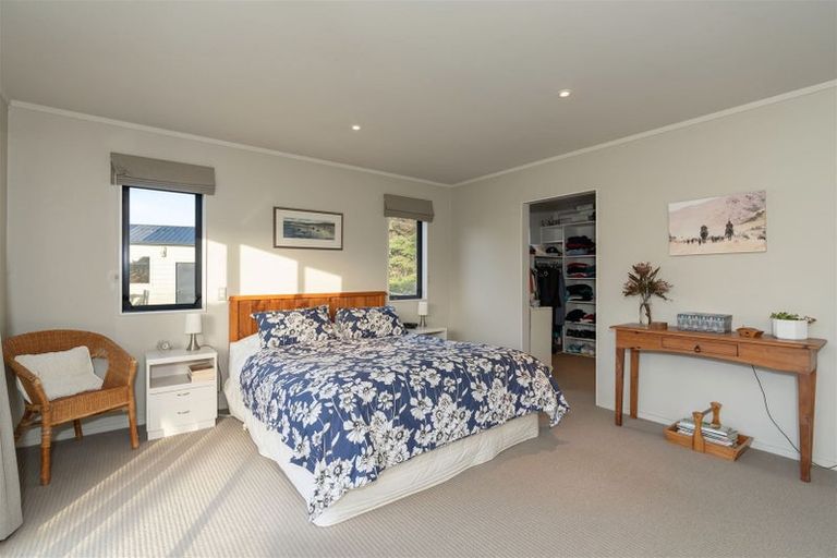 Photo of property in 28 Kent Avenue, Waitarere Beach, Levin, 5510