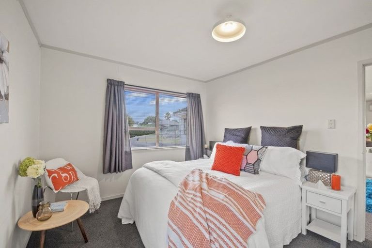 Photo of property in 3/6 Keys Street, Belmont, Auckland, 0622