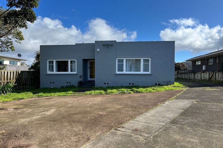 Photo of property in 129 Golf Road, Titirangi, Auckland, 0600