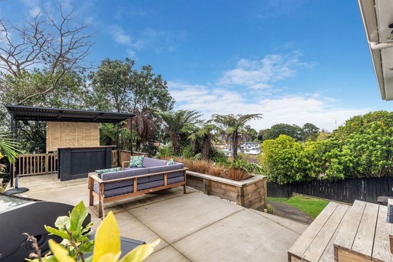 Photo of property in 13 Benchmark Drive, Massey, Auckland, 0614