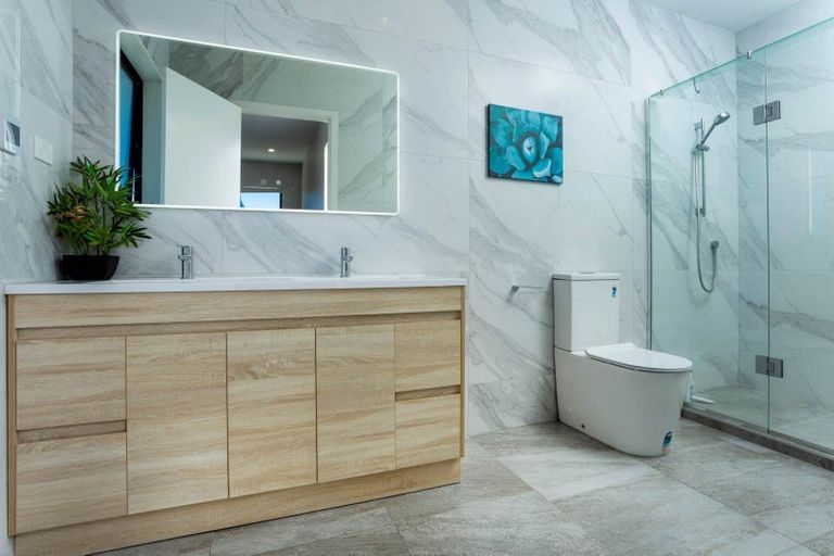 Photo of property in 10 Awaiti Way, Orewa, 0931