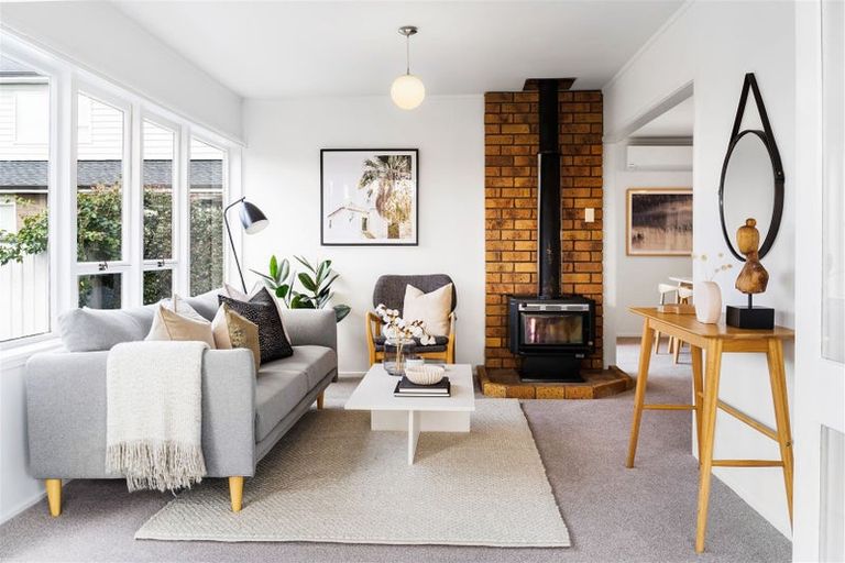 Photo of property in 26a Exmouth Road, Northcote, Auckland, 0627