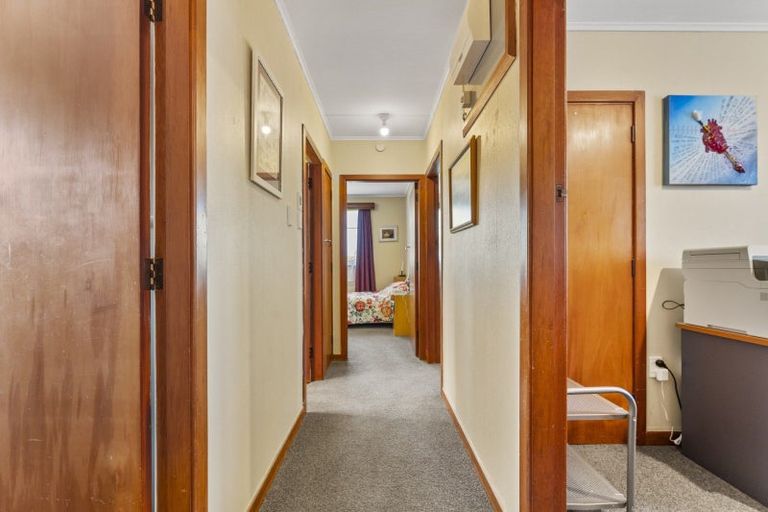 Photo of property in 25 Paterson Street, Pahiatua, 4910