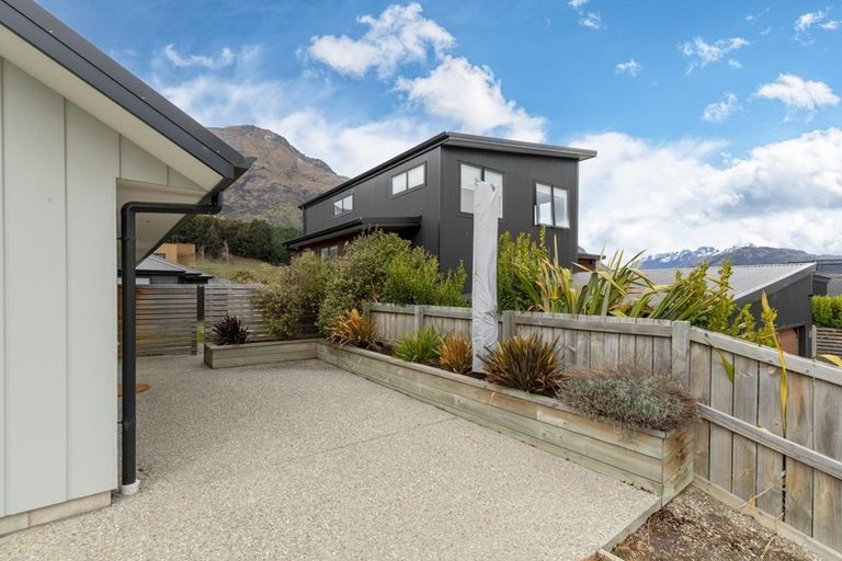 Photo of property in 14 Violet Way, Lower Shotover, Queenstown, 9304