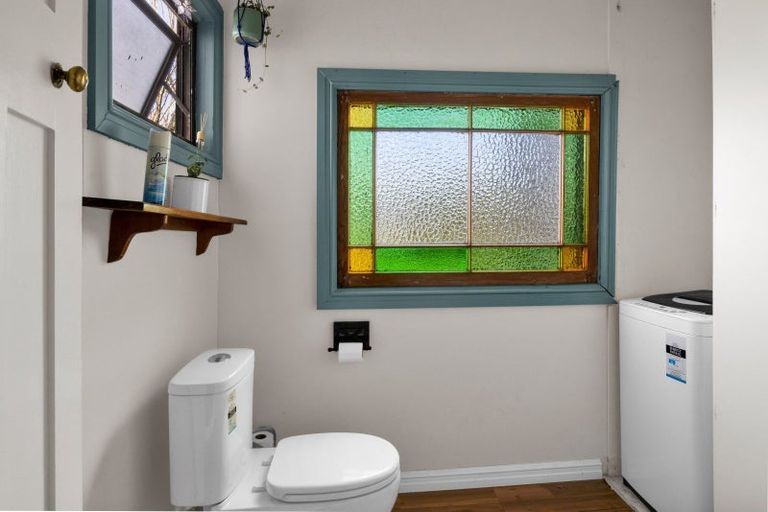 Photo of property in 1 Campbell Street, Hawera, 4610