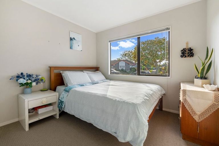 Photo of property in 1/5 Kenwick Place, Burswood, Auckland, 2013