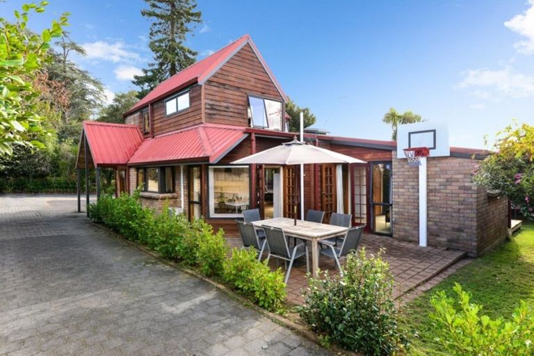 Photo of property in 352a Cobham Drive, Hillcrest, Hamilton, 3216