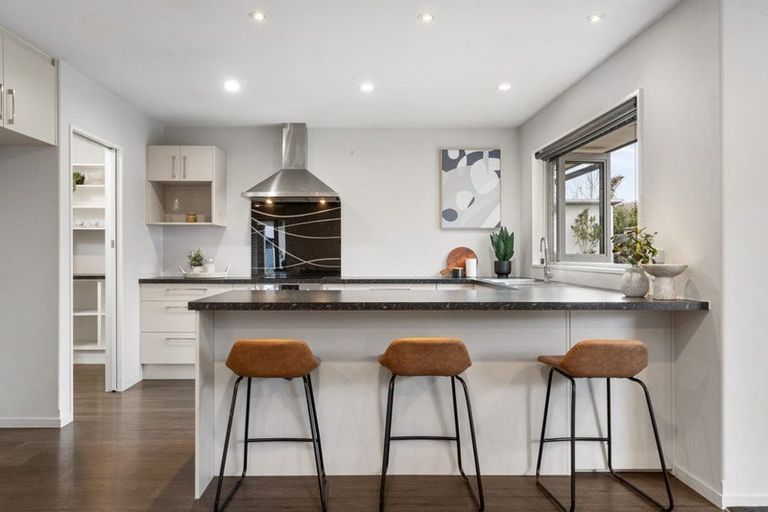 Photo of property in 15 Graycliffe Street, Halswell, Christchurch, 8025