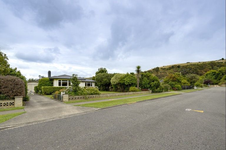 Photo of property in 14 Dolbel Street, Taradale, Napier, 4112