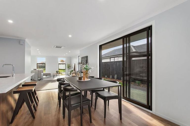 Photo of property in 5 Summerleas Lane, Halswell, Christchurch, 8025