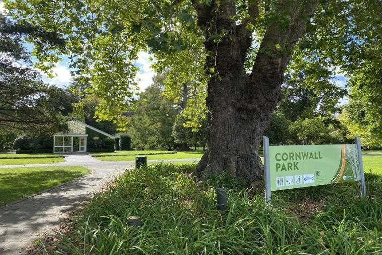 Photo of property in 709 Roberts Street, Hastings, 4122