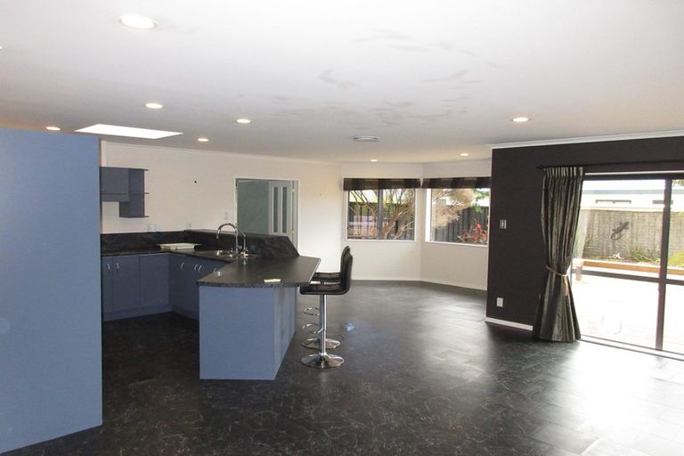 Photo of property in 36 College Drive, Paraparaumu, 5032