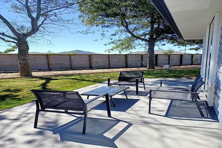 Photo of property in 2/2 Taita Drive, Boulcott, Lower Hutt, 5011