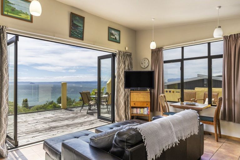 Photo of property in 18 Turangitukua Terrace, Kuratau, Turangi, 3381