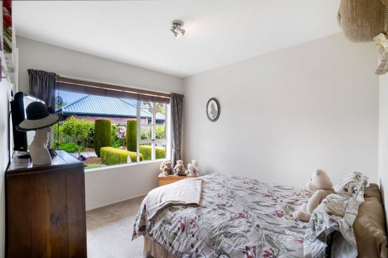 Photo of property in 14 Manahi Place, Woodend, 7610