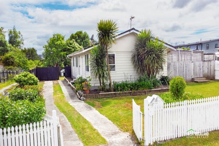 Photo of property in 9 Arodella Crescent, Ranui, Auckland, 0612