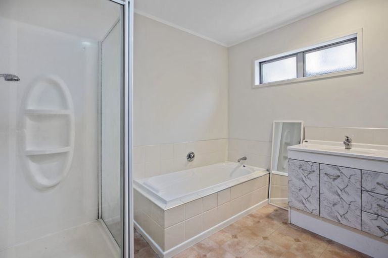 Photo of property in 15 Gilmore Street, Te Puke, 3119