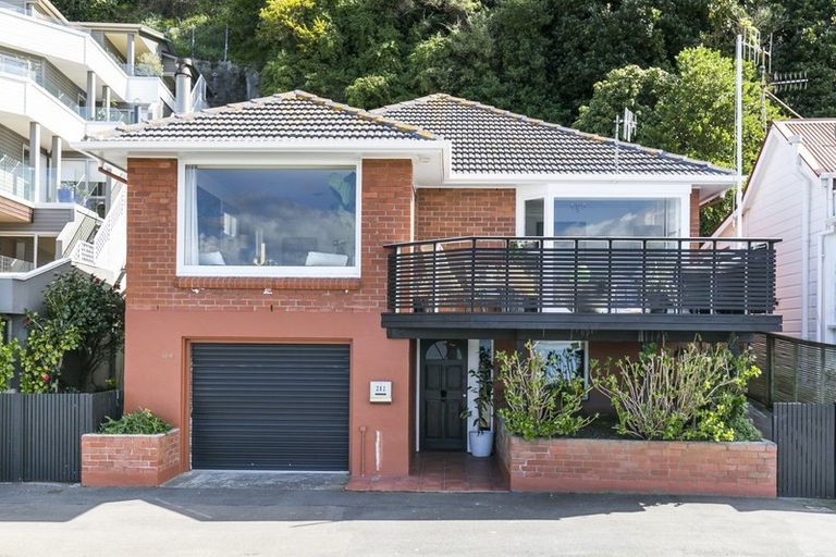Photo of property in 283 Karaka Bay Road, Karaka Bays, Wellington, 6022