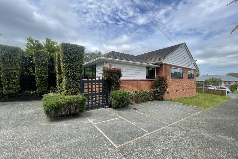 Photo of property in 261 Lake Road, Belmont, Auckland, 0622