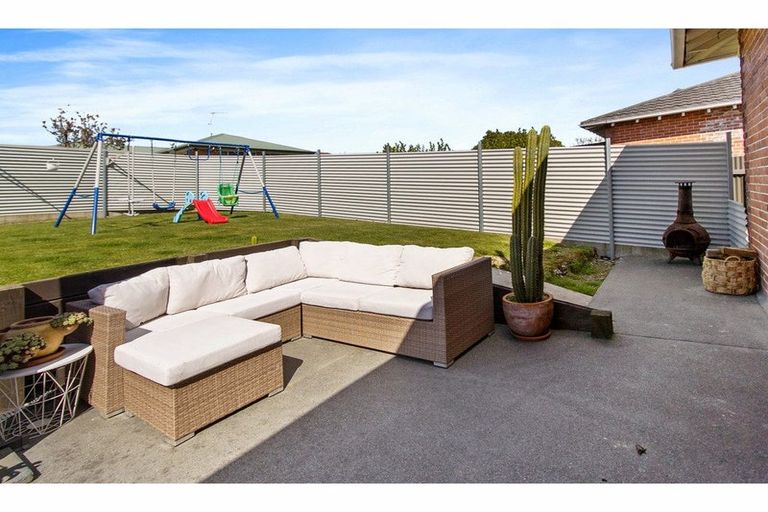 Photo of property in 22 Grasmere Street, Waimataitai, Timaru, 7910