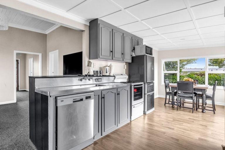 Photo of property in 122 Cordelia Street, Stratford, 4332