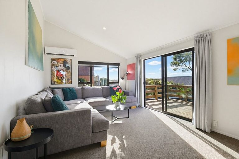 Photo of property in 10 Peter Button Place, Johnsonville, Wellington, 6037