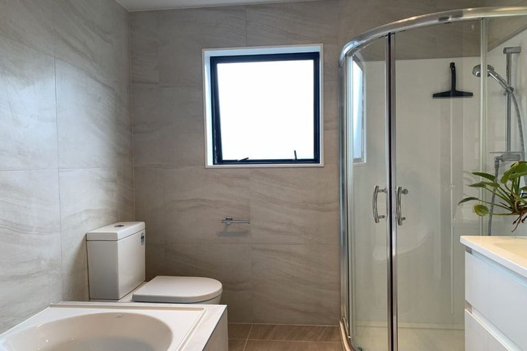 Photo of property in 1/18 Kaimai Avenue, Massey, Auckland, 0614