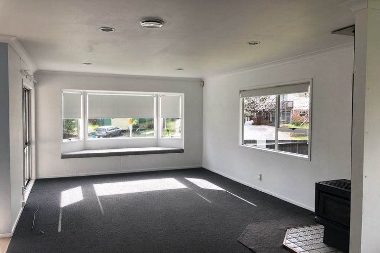 Photo of property in 3 West Harbour Drive, West Harbour, Auckland, 0618