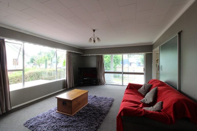 Photo of property in 332 Great North Road, Winton, 9720