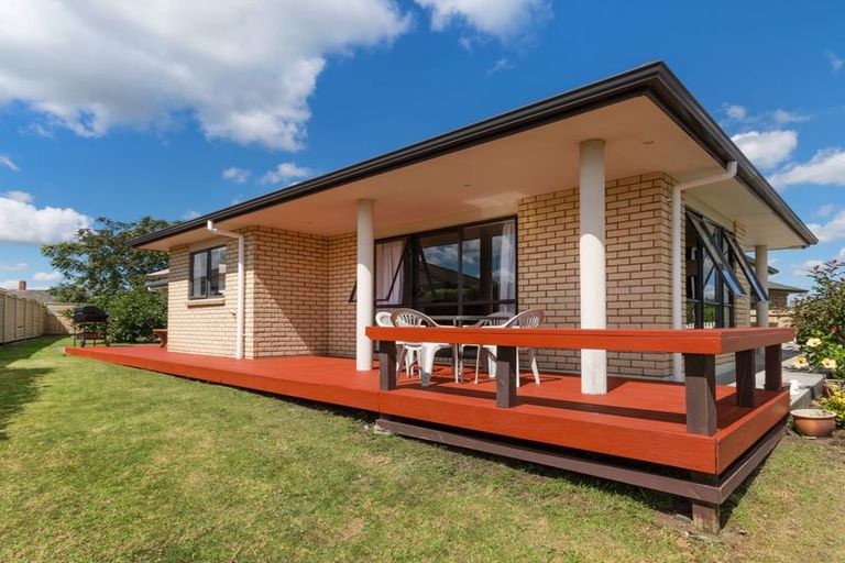Photo of property in 4 Trillick Place, Tuakau, 2121