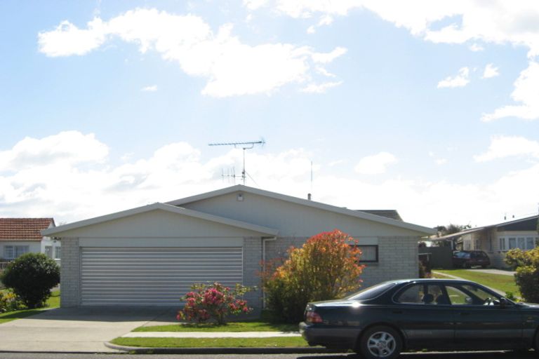 Photo of property in 2/18 James Street, Whakatane, 3120