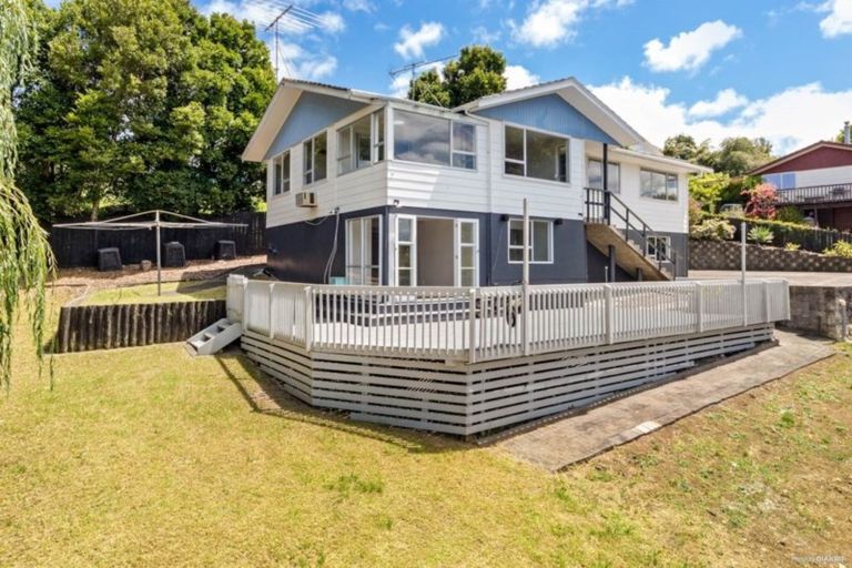 Photo of property in 34 Regency Place, Sunnynook, Auckland, 0632