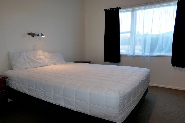 Photo of property in 65 Amohia Street, Paraparaumu, 5032