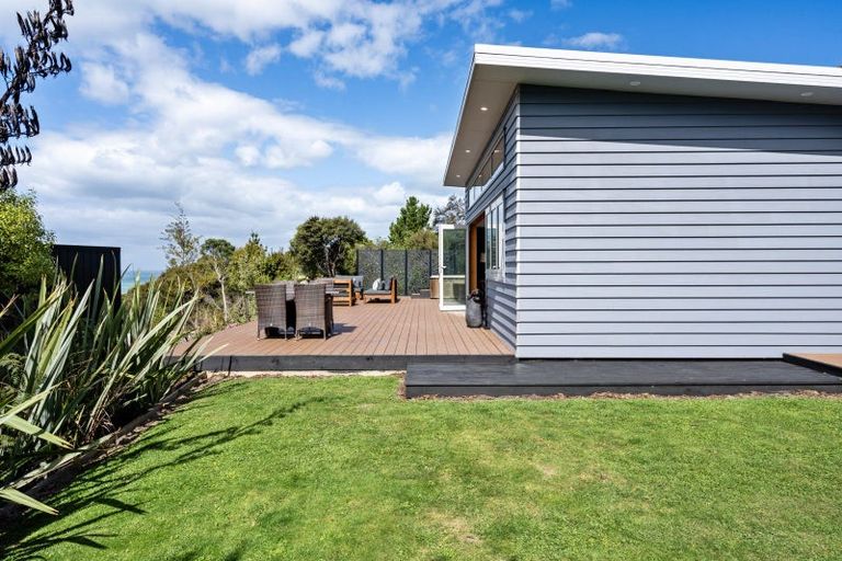 Photo of property in 37 Totara Close, Taieri Mouth, 9091