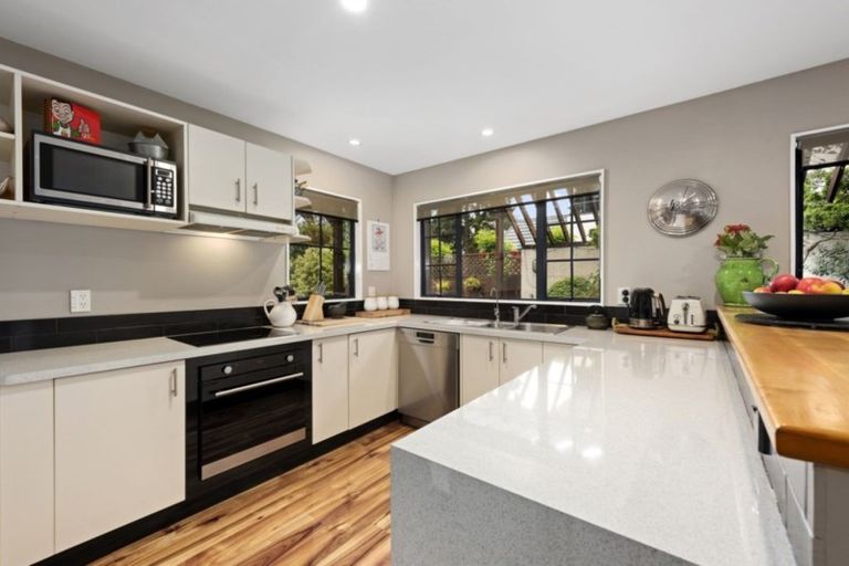 Photo of property in 23 Mccarthy Grove, Clouston Park, Upper Hutt, 5018