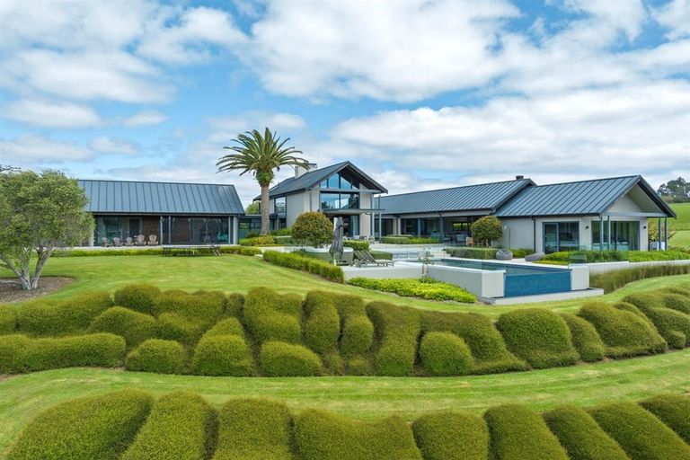 Photo of property in 62 Foster Road, Kumeu, 0891
