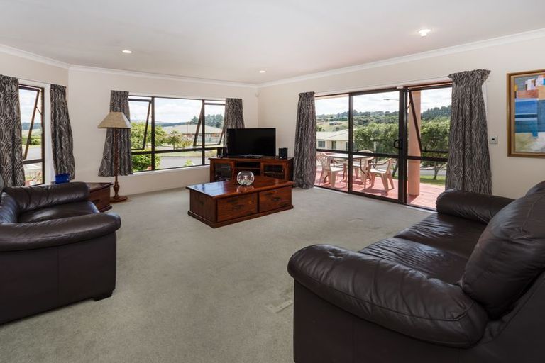 Photo of property in 4 Trillick Place, Tuakau, 2121