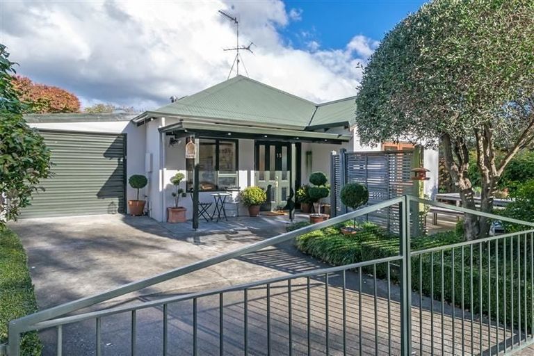 Photo of property in 15 Ward Street, Springlands, Blenheim, 7201