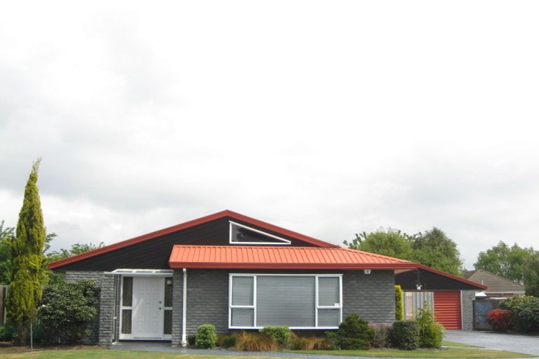 Photo of property in 50 Regency Crescent, Redwood, Christchurch, 8051